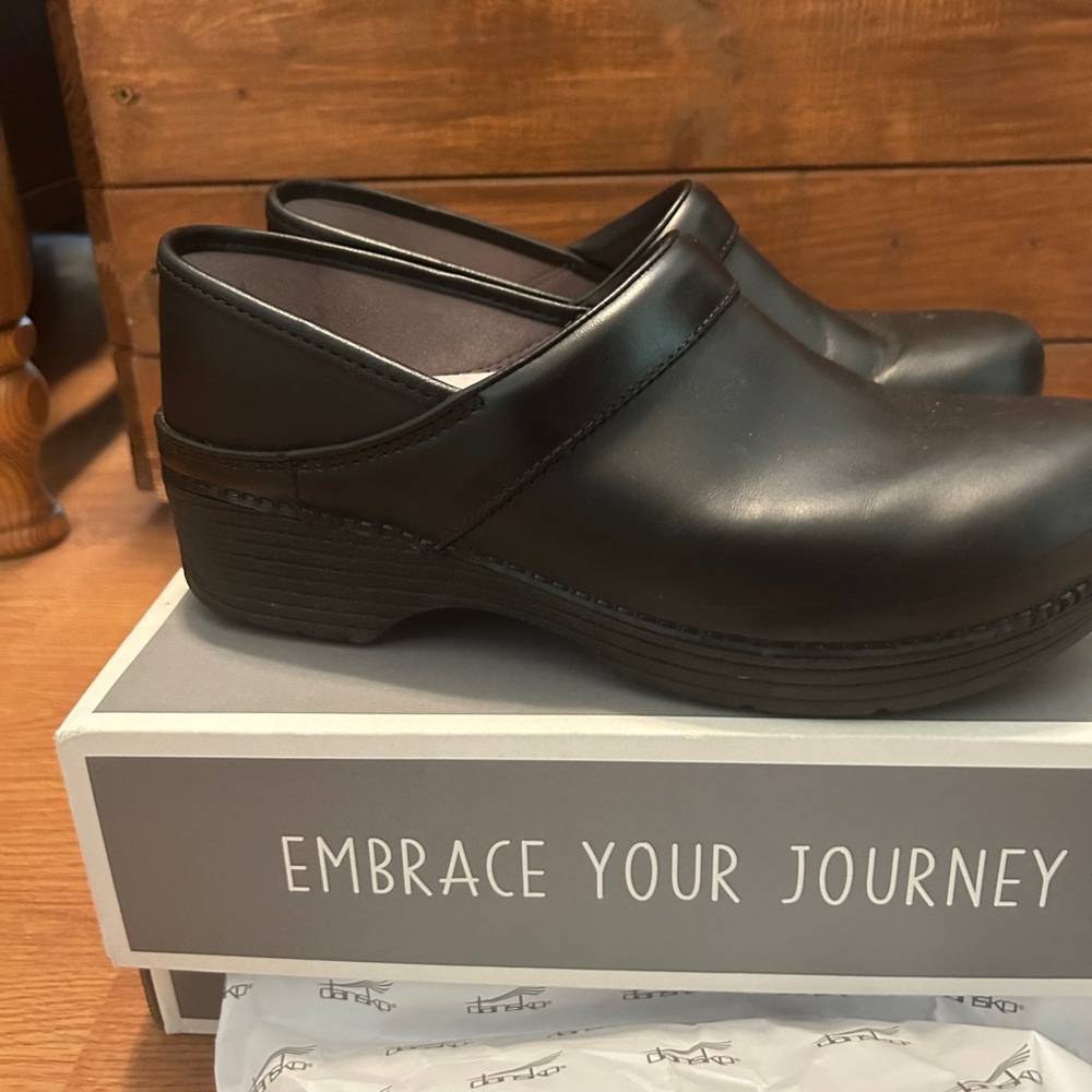 Dansko nursing clogs
